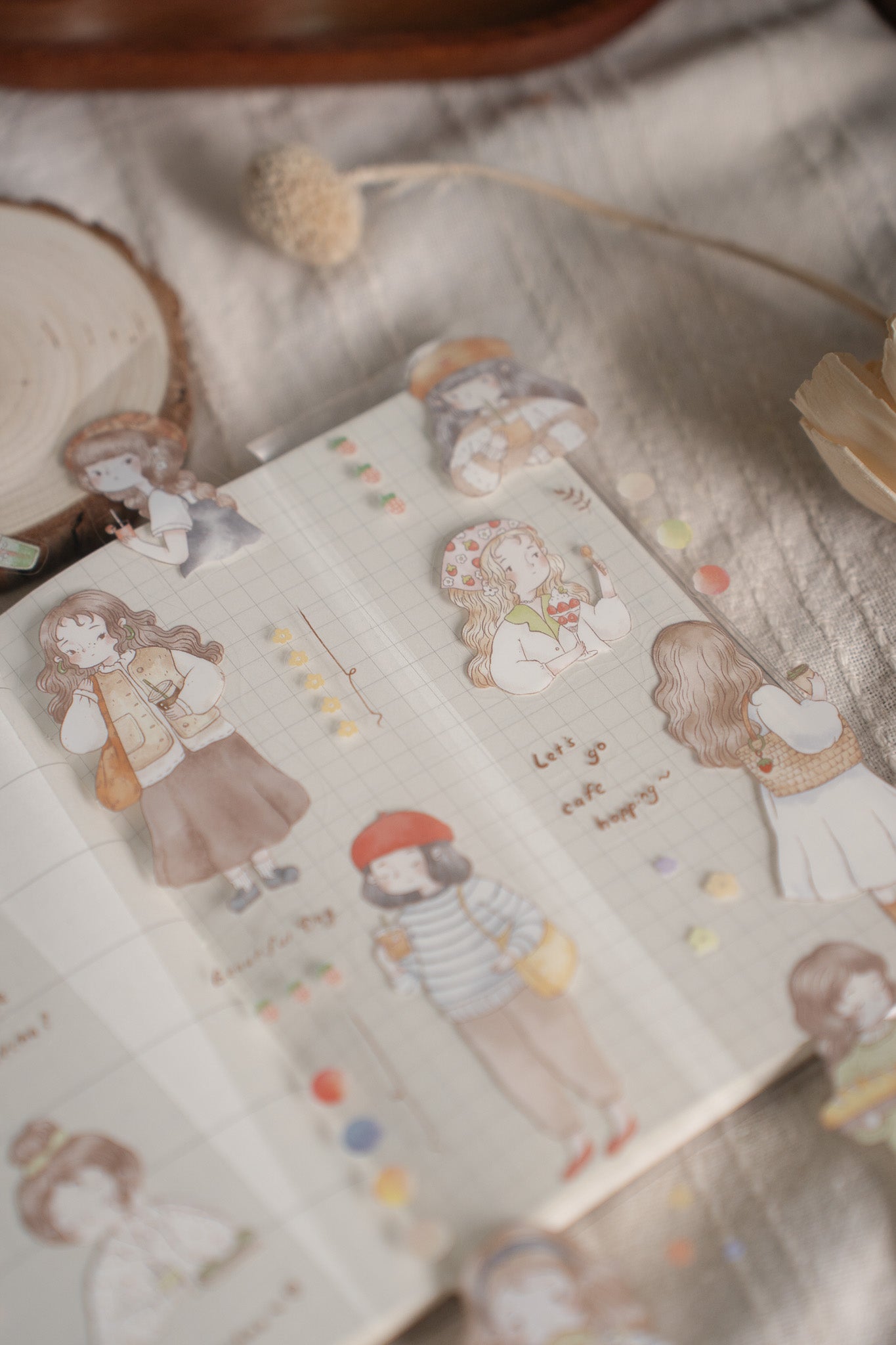 Sho Little Happiness – Let's go cafe hopping