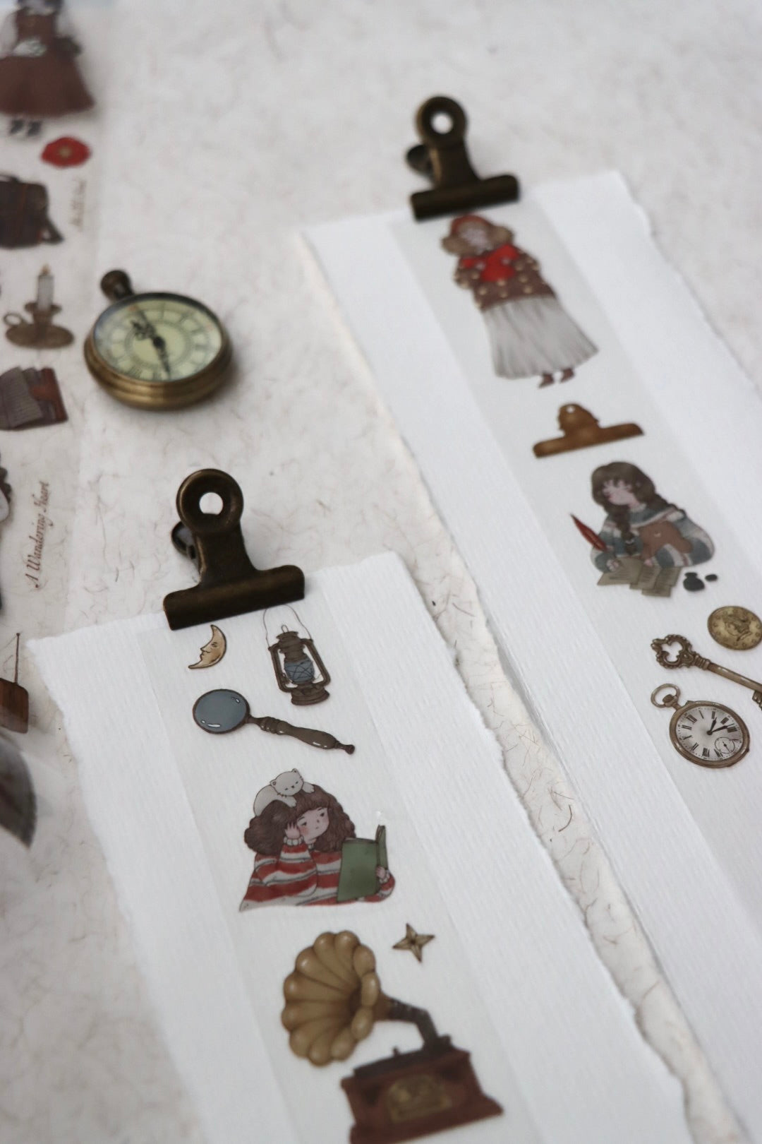 Sho Little Happiness A Vintage Dream washi tape with soft vintage inspired illustrations, close up top