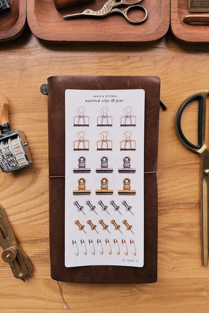 Sarica Studio - assorted clips & pins