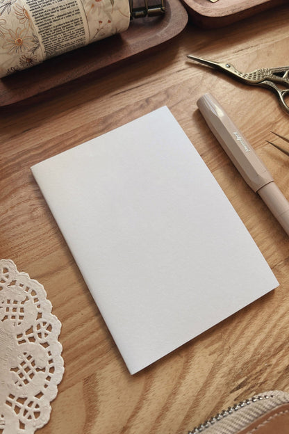Sarica Studio - Cream Notebook (Passport TN Size)